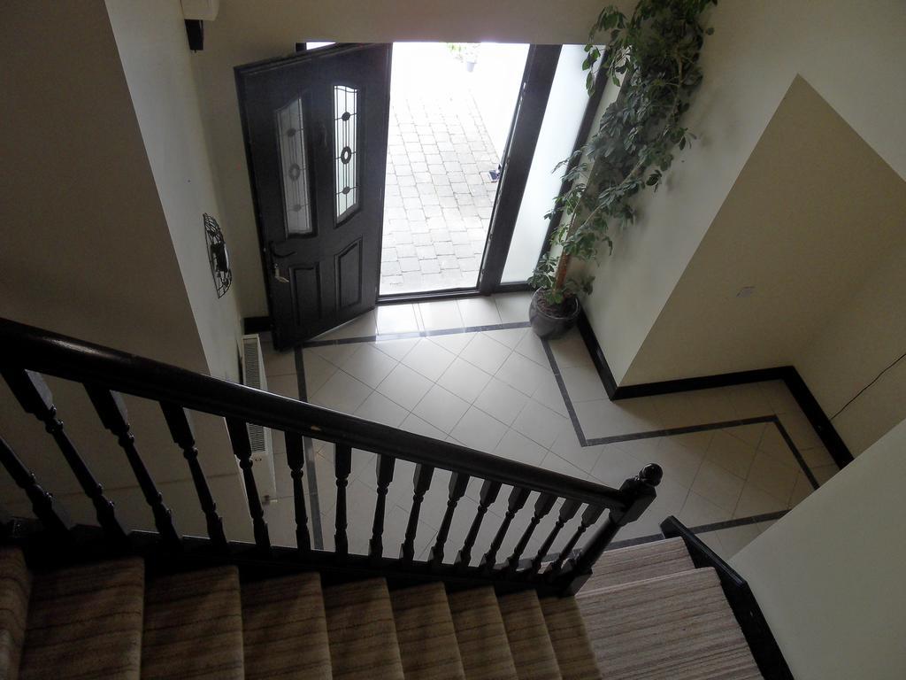 Ethan House Holiday Suites Killarney Exterior foto
