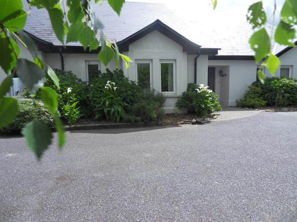 Ethan House Holiday Suites Killarney Exterior foto